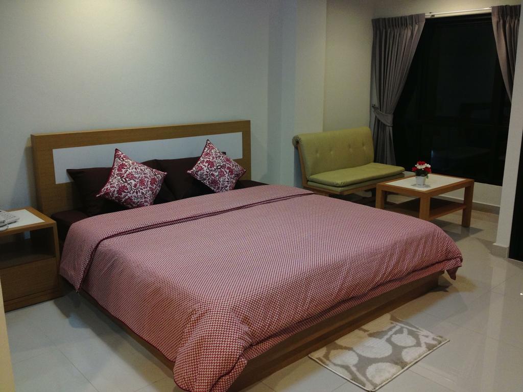 Ipremium Sukhumvit 81 Hotel Bangkok Exterior foto